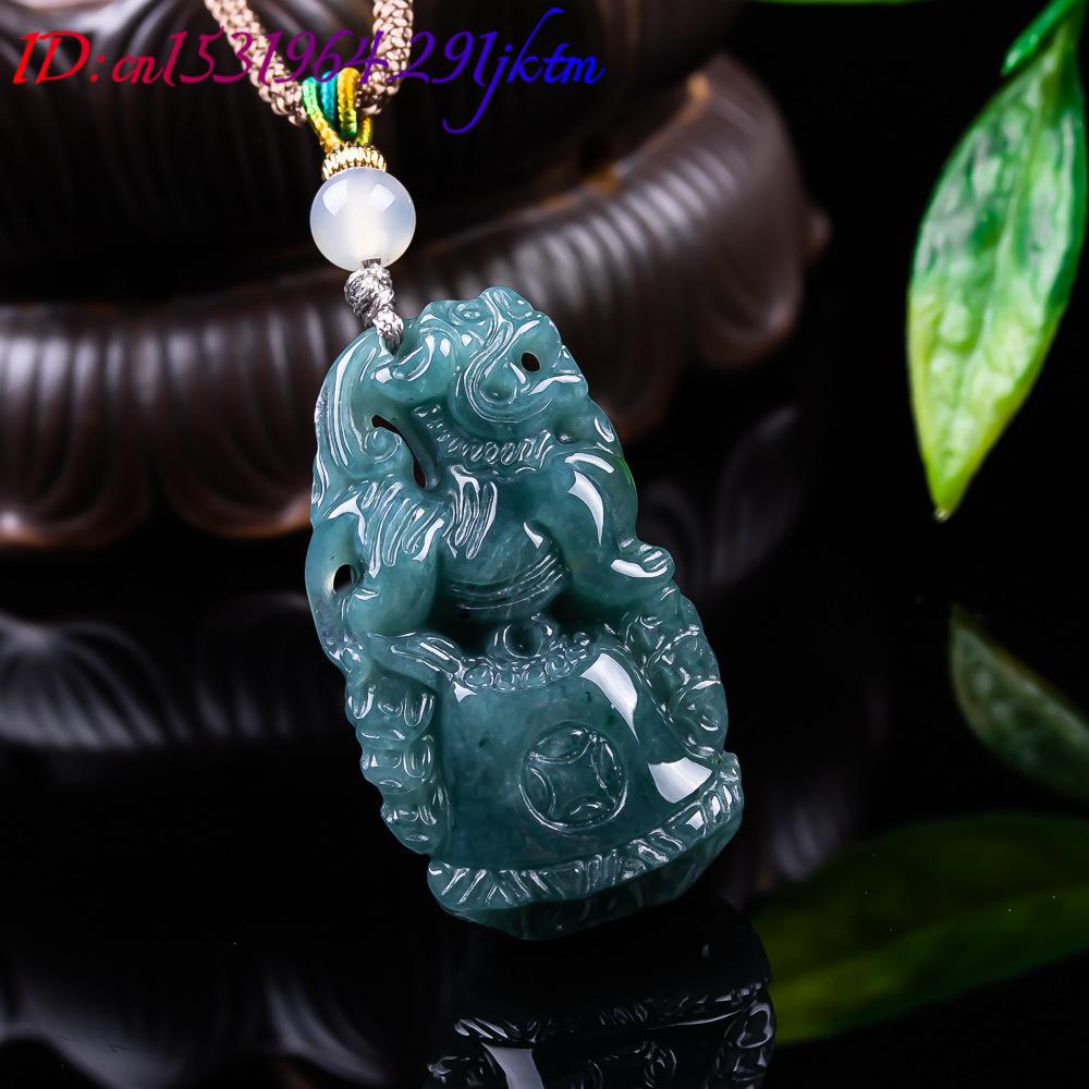 Burmese Jadeite Pixiu Pendant  - Vintage Fashion Designer 评论和价格