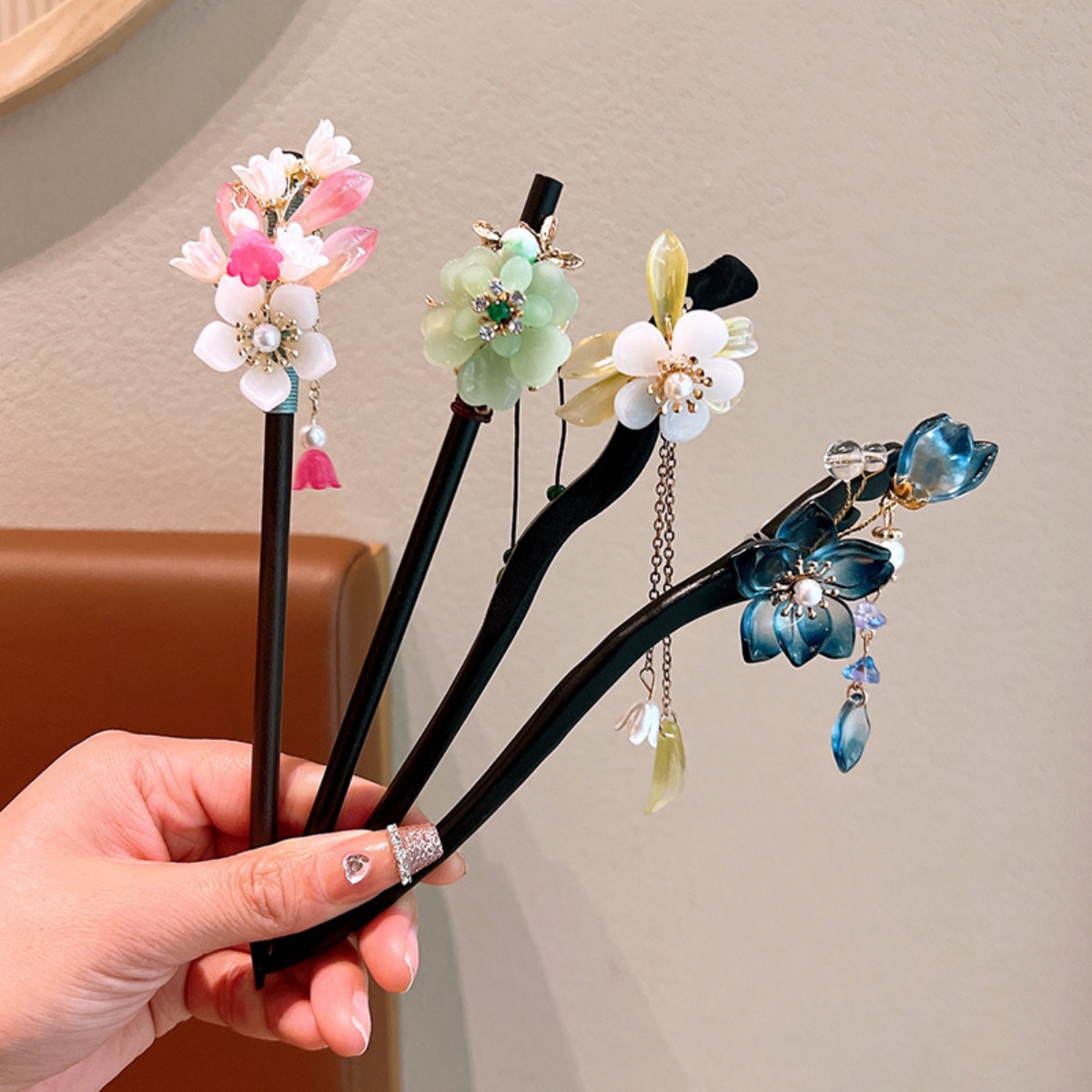 Exquisite Flower Tassel Wooden - Vintage Fashion Shop 评论和价格