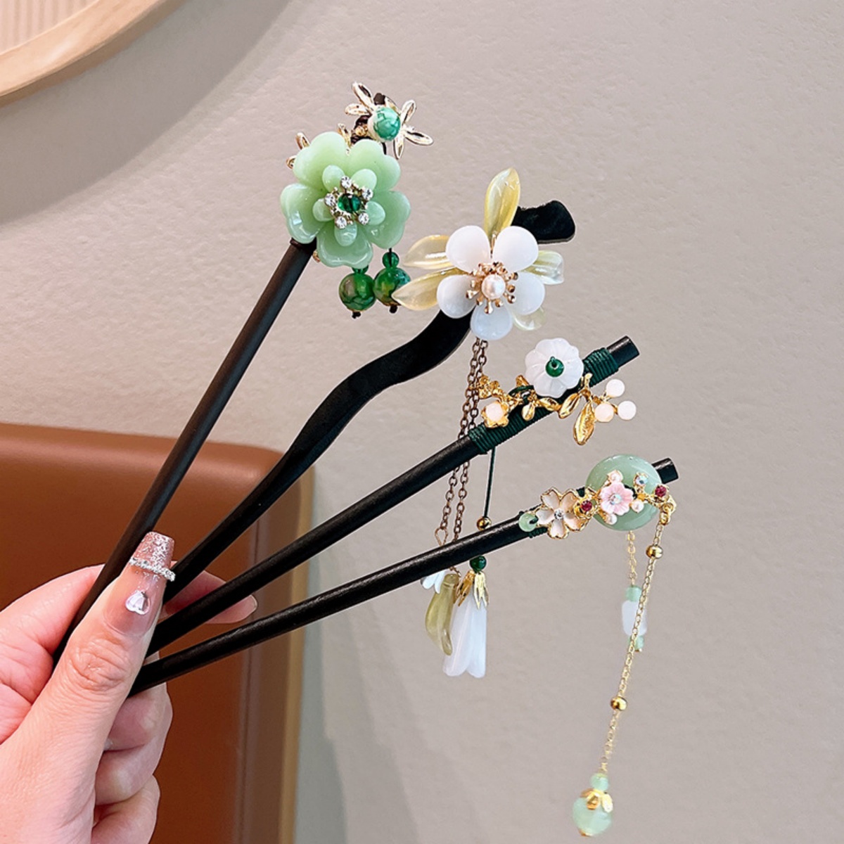 Exquisite Flower Tassel Wooden - Vintage Fashion Shop 评论和价格